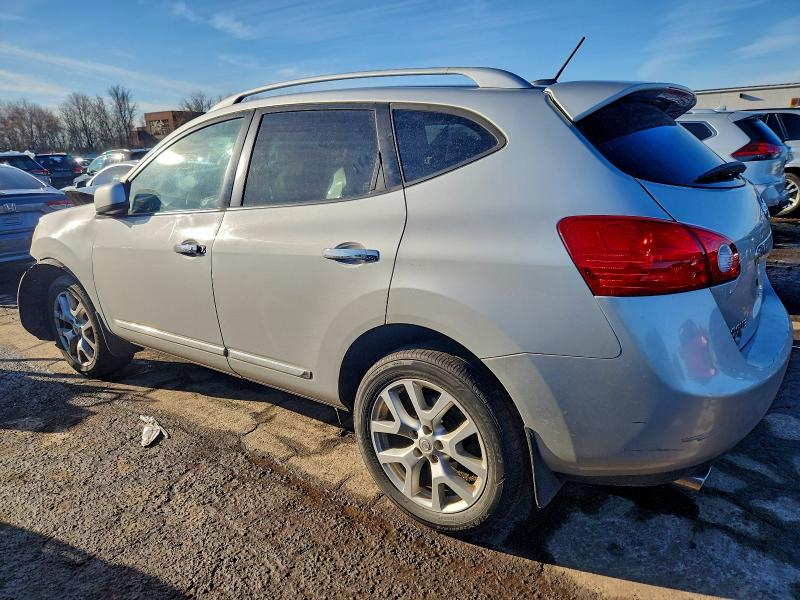 Photo 2 from auction – 2011 NISSAN ROGUE S with VIN JN8AS5MV2BW673572