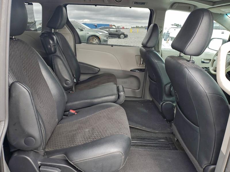 Photo 11 from auction – 2012 TOYOTA SIENNA SPO with VIN 5TDXK3DC2CS208753