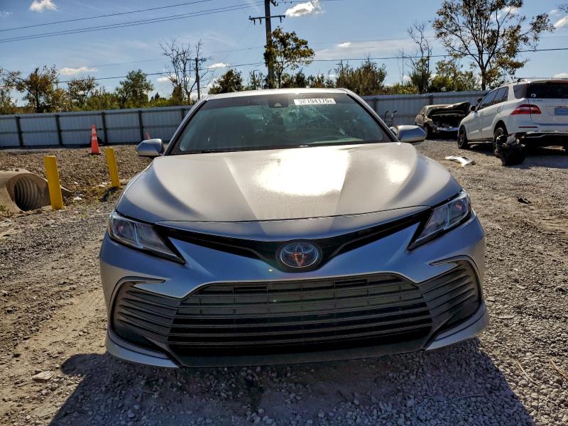 Photo 5 from auction – 2023 TOYOTA CAMRY LE with VIN 4T1C31AK8PU601472