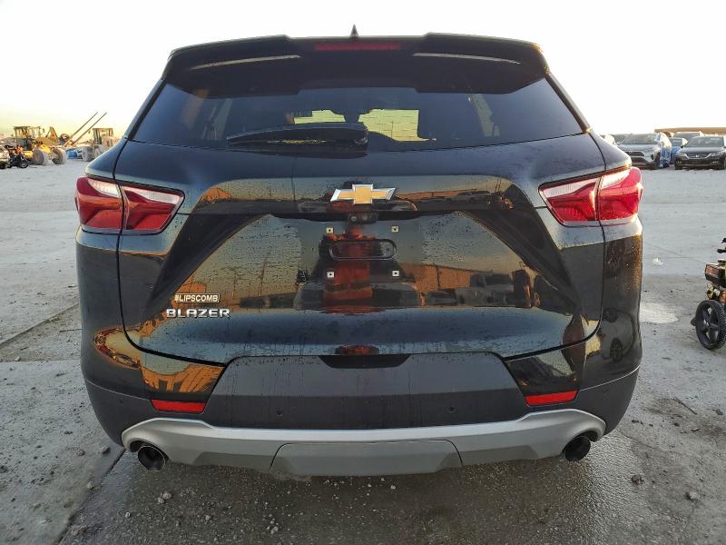 Photo 6 from auction – 2019 CHEVROLET BLAZER 3LT with VIN 3GNKBDRS6KS697899