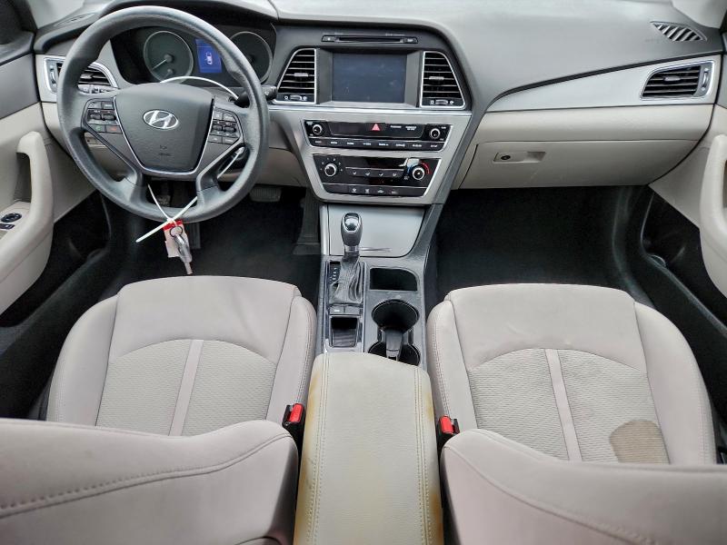 Photo 8 from auction – 2016 HYUNDAI SONATA SE with VIN 5NPE24AF2GH346557
