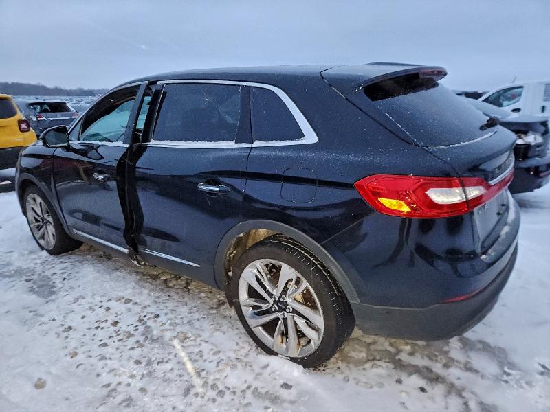 Photo 2 from auction – 2016 LINCOLN MKX RESERV with VIN 2LMPJ8LP8GBL51962