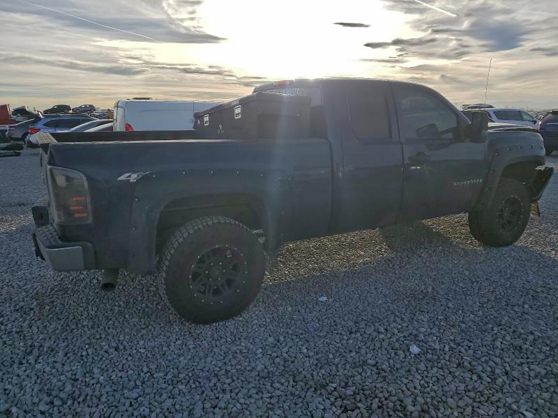 Photo 3 from auction – 2009 CHEVROLET SILVERADO with VIN 1GCEK29J79Z107949