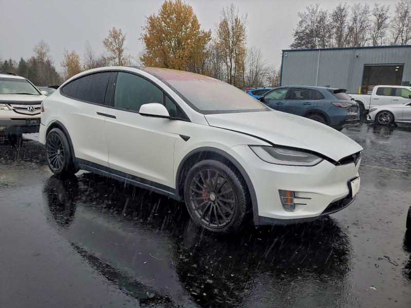 Photo 4 from auction – 2020 TESLA MODEL X with VIN 5YJXCDE4XLF299267