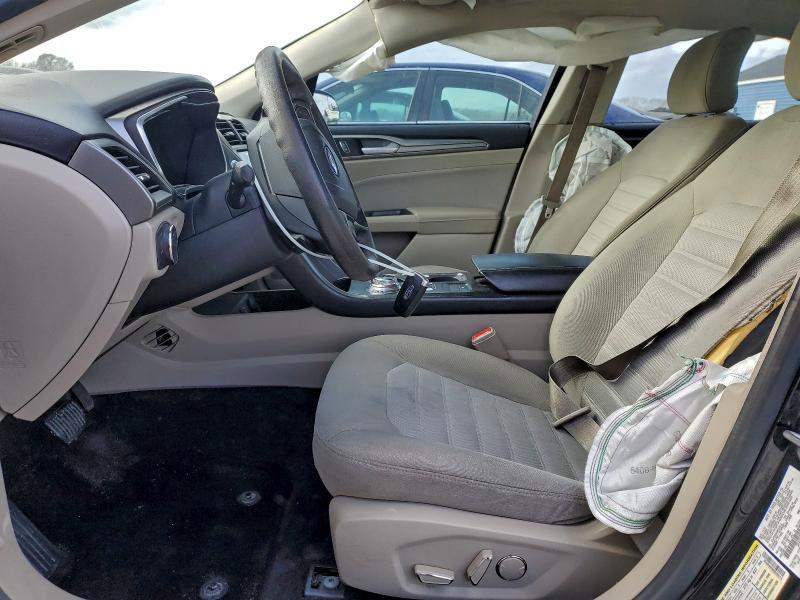 Photo 7 from auction – 2017 FORD FUSION with VIN 3FA6P0HD8HR269314