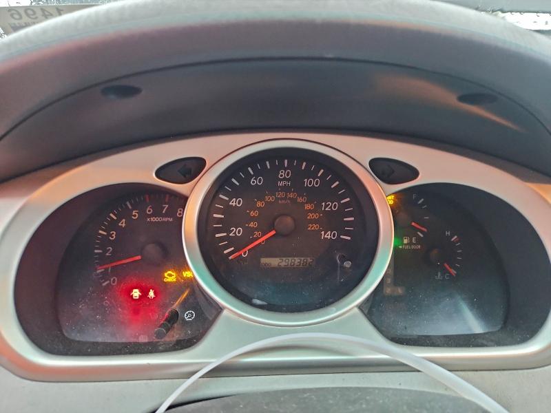 Photo 9 from auction – 2004 TOYOTA HIGHLANDER with VIN JTEEP21A440061356
