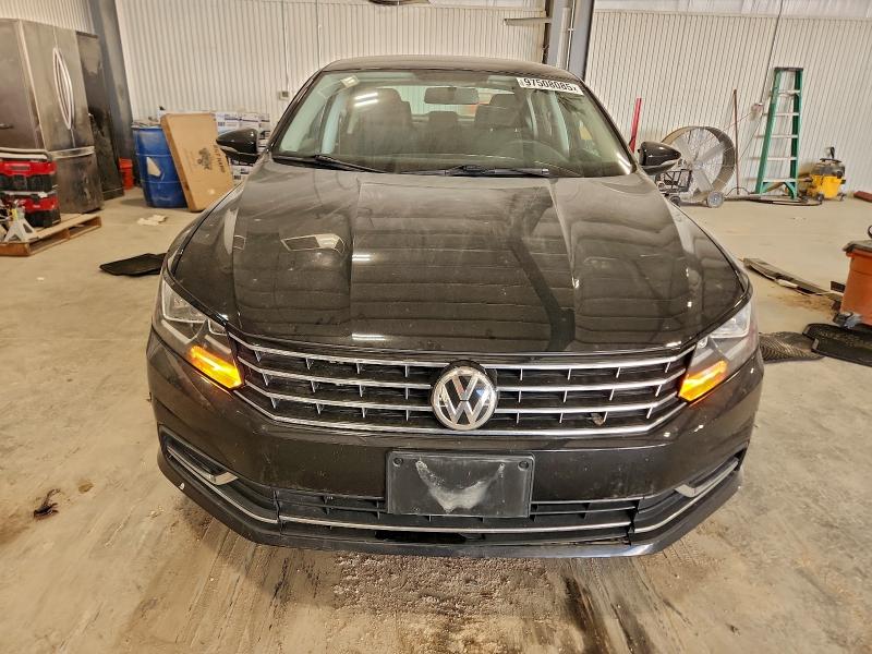 Photo 5 from auction – 2017 VOLKSWAGEN PASSAT S with VIN 1VWAT7A31HC075861