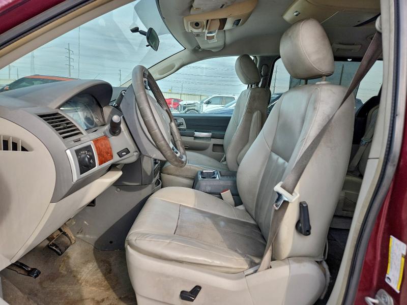 Photo 7 from auction – 2008 CHRYSLER TOWN & COU with VIN 2A8HR54P38R714311