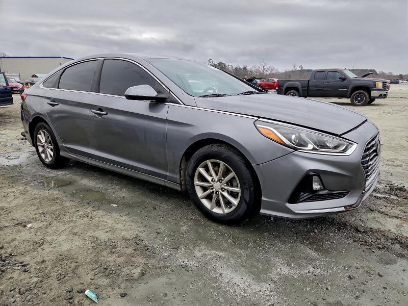 Photo 4 from auction – 2018 HYUNDAI SONATA SE with VIN 5NPE24AF9JH688949