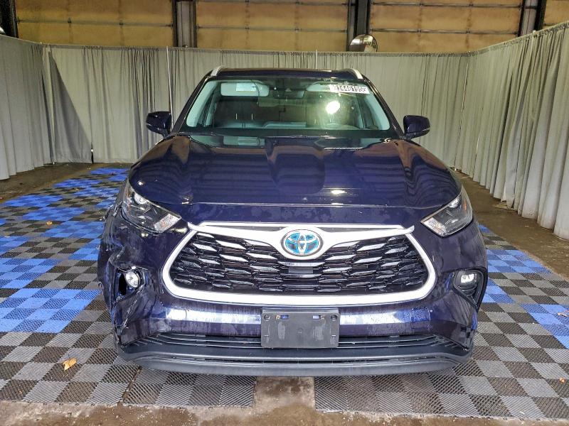Photo 5 from auction – 2022 TOYOTA HIGHLANDER with VIN 5TDGBRCH1NS540394