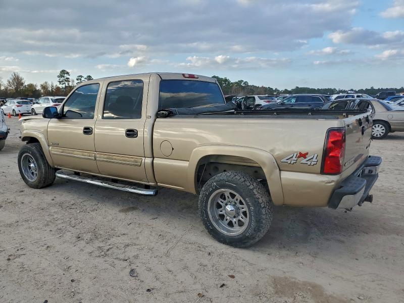 Photo 2 from auction – 2004 CHEVROLET SILVERADO with VIN 1GCGK23U64F155447