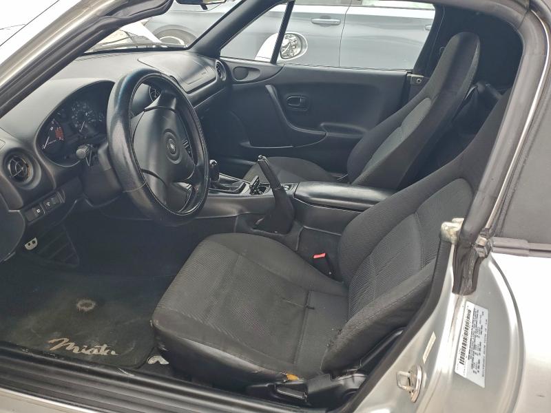 Photo 7 from auction – 2000 MAZDA MX-5 MIATA with VIN JM1NB3534Y0152640