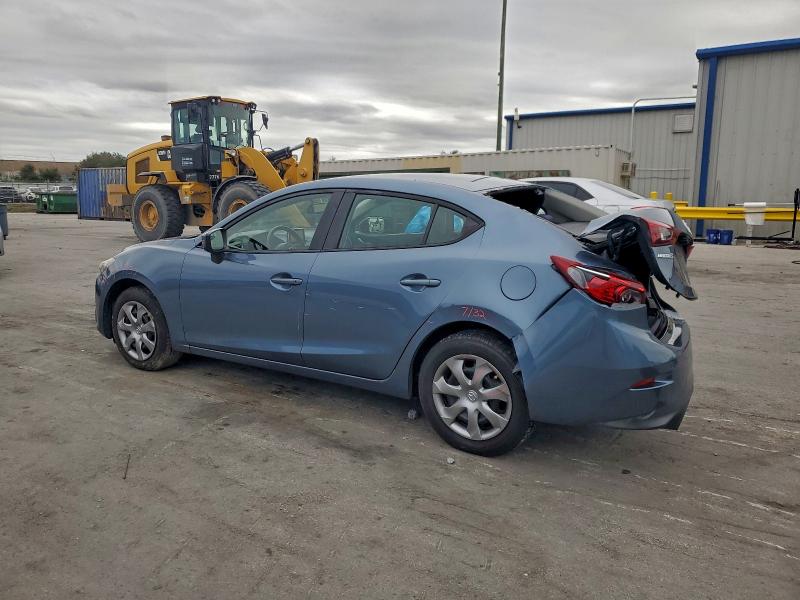 Photo 2 from auction – 2015 MAZDA 3 SPORT with VIN 3MZBM1U76FM173941