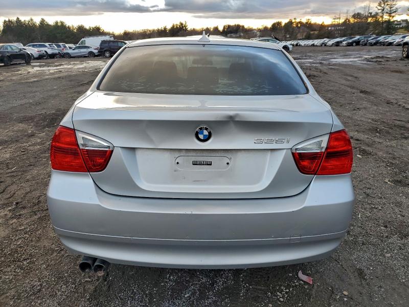 Photo 6 from auction – 2006 BMW 325 with VIN WBAVB13566PS65418