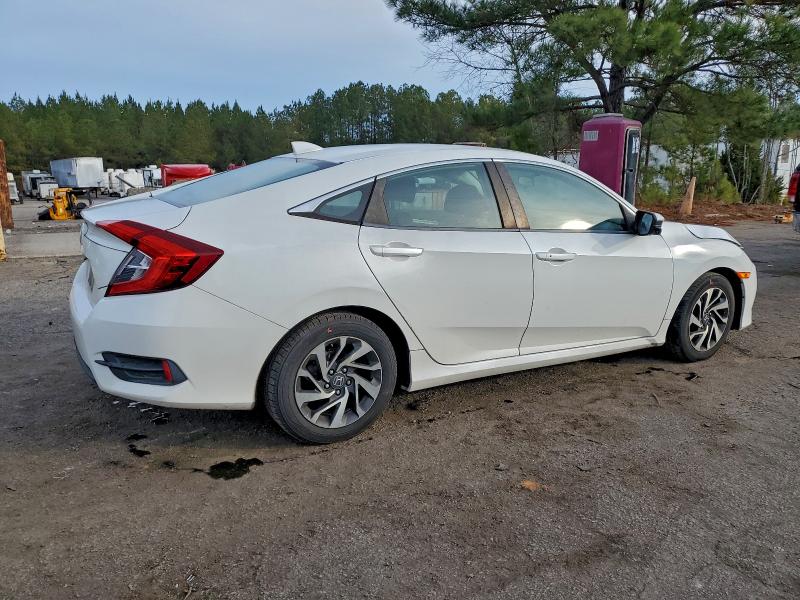 Photo 3 from auction – 2017 HONDA CIVIC with VIN 19XFC2F79HE232651