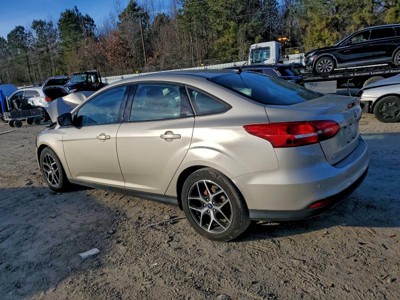 Zdjęcie 2 z aukcji – 2017 FORD FOCUS SEL z VIN 1FADP3H29HL282658