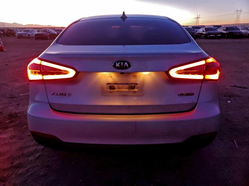 Photo 6 from auction – 2015 KIA FORTE EX with VIN KNAFZ4A89F5374434