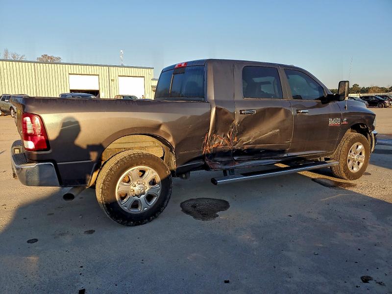 Photo 3 from auction – 2016 RAM 2500 SLT with VIN 3C6UR5ML5GG113142