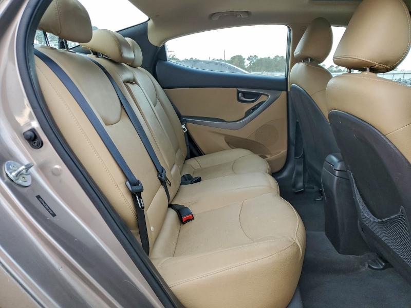 Photo 10 from auction – 2012 HYUNDAI ELANTRA GL with VIN 5NPDH4AE9CH136467