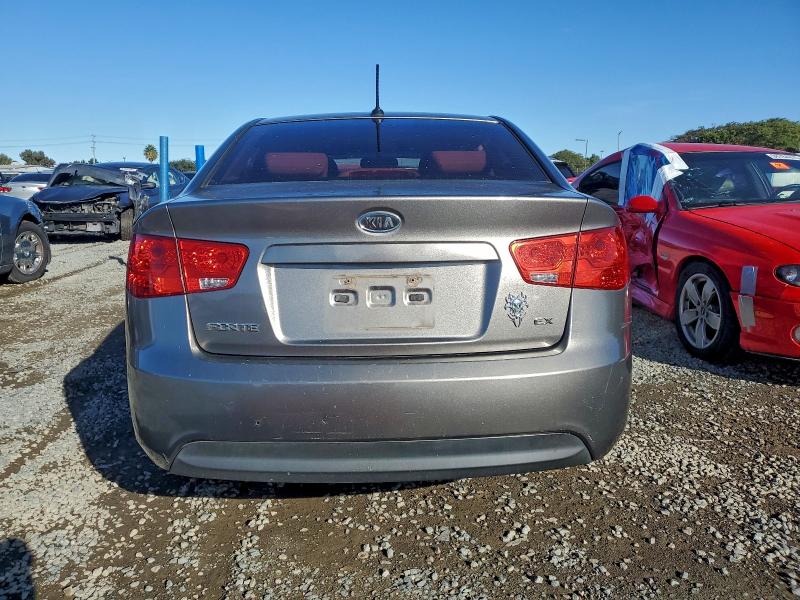 Photo 6 from auction – 2010 KIA FORTE EX with VIN KNAFU4A28A5193344