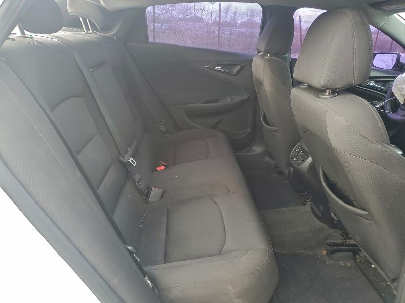 Photo 10 from auction – 2018 CHEVROLET MALIBU with VIN 1G1ZD5ST8JF191075