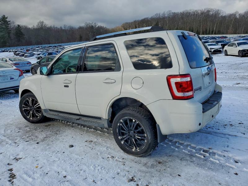 Foto 2 de la subasta – 2010 FORD ESCAPE LIM con VIN 1FMCU9EG0AKD04474