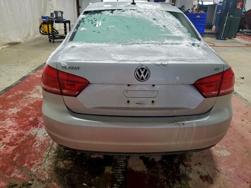 Photo 6 from auction – 2012 VOLKSWAGEN PASSAT SE with VIN 1VWBP7A38CC104015