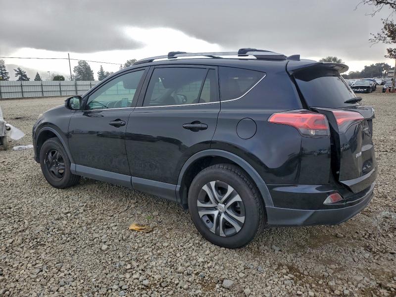 Photo 2 from auction – 2017 TOYOTA RAV4 LE with VIN 2T3BFREV3HW656247