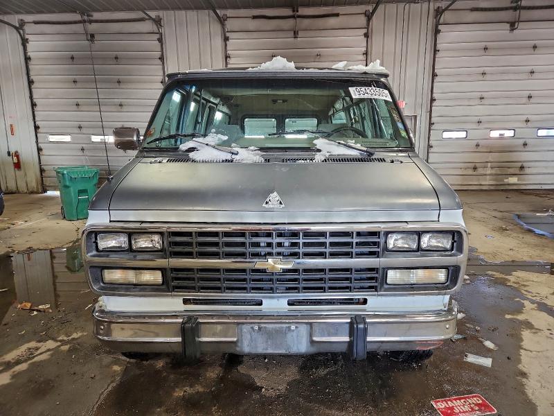 Photo 5 from auction – 1992 CHEVROLET G20 with VIN 2GNEG25K0N4159626