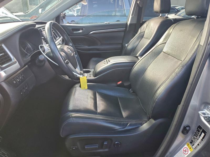 Photo 7 from auction – 2016 TOYOTA HIGHLANDER with VIN 5TDDKRFH9GS350327