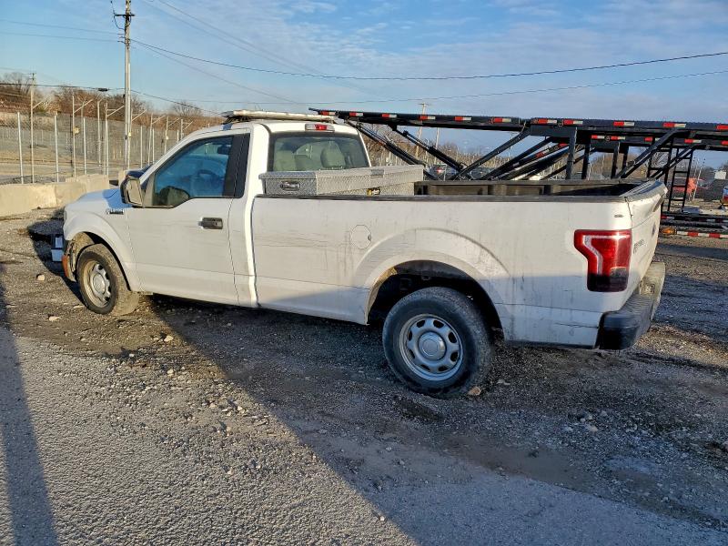 Photo 2 from auction – 2016 FORD F150 with VIN 1FTMF1CF3GKF33870