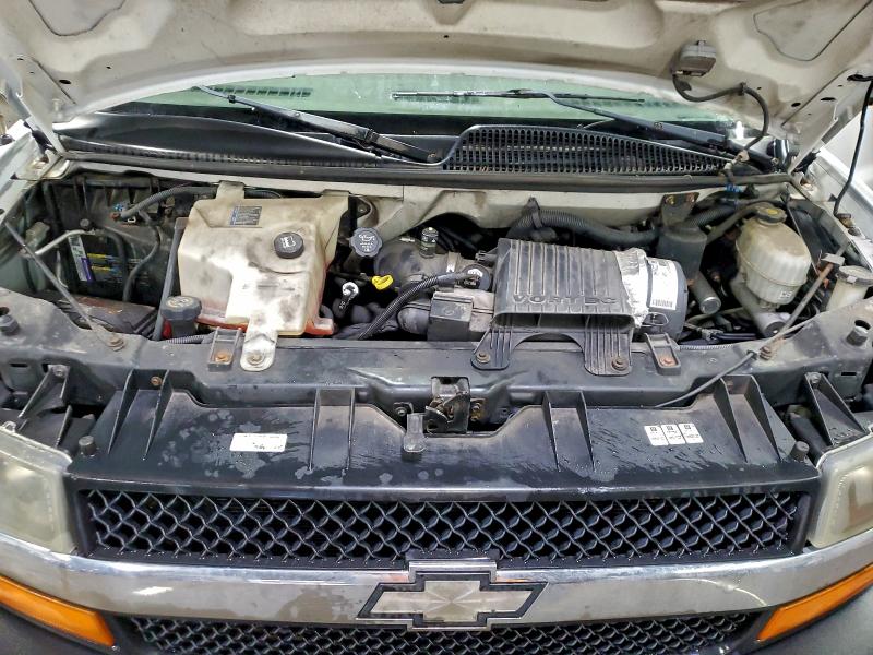 Photo 11 from auction – 2003 CHEVROLET EXPRESS G1 with VIN 1GNFG15T131106493