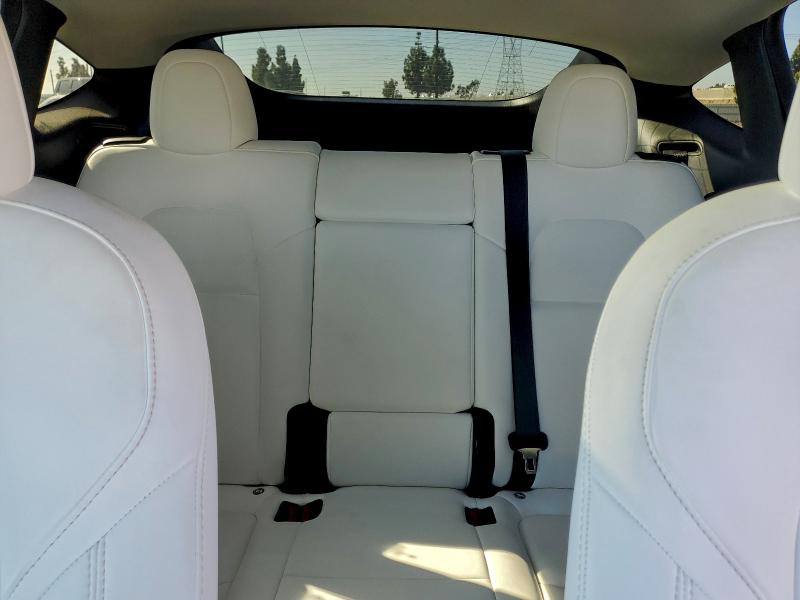 Photo 10 from auction – 2020 TESLA MODEL Y with VIN 5YJYGDEE6LF020477