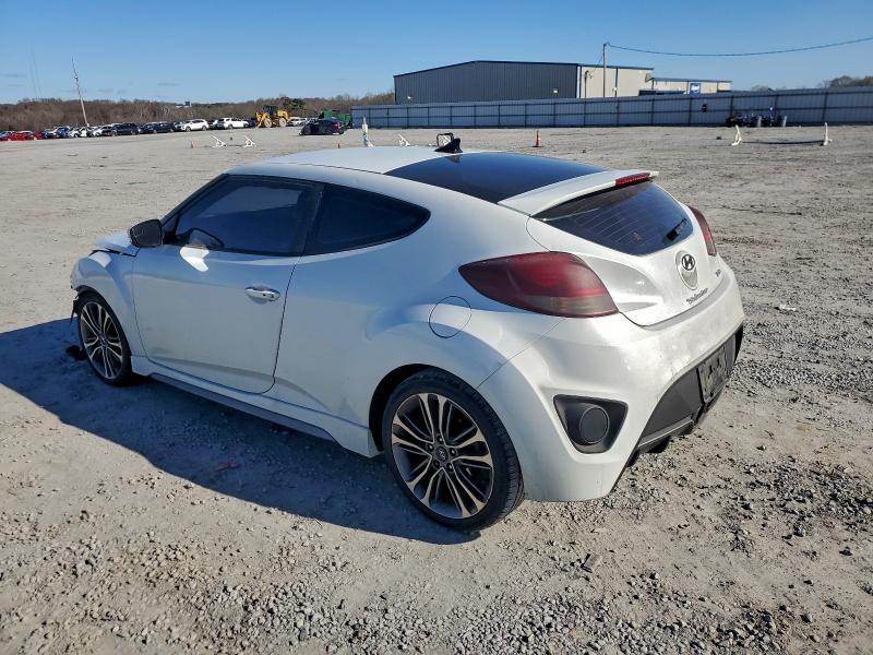 Photo 2 from auction – 2016 HYUNDAI VELOSTER T with VIN KMHTC6AE4GU288573