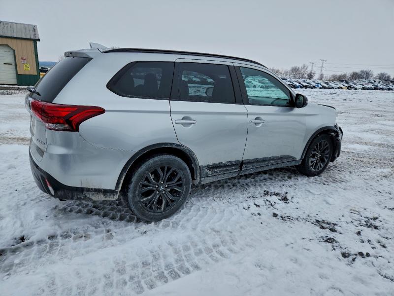 Photo 3 from auction – 2019 MITSUBISHI OUTLANDER with VIN JA4AD3A35KZ031935