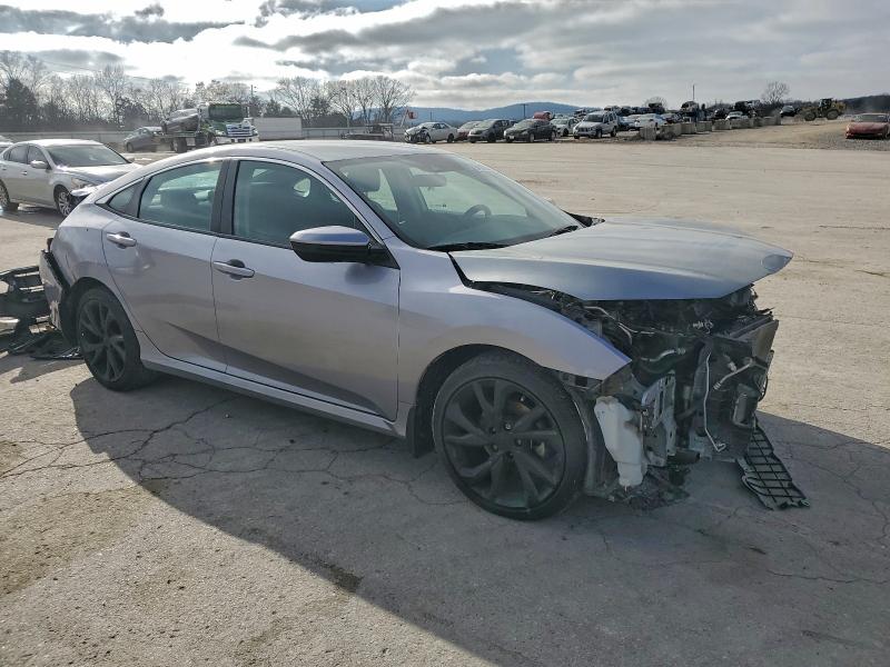 Photo 4 from auction – 2018 HONDA CIVIC with VIN 2HGFC2F69JH545704