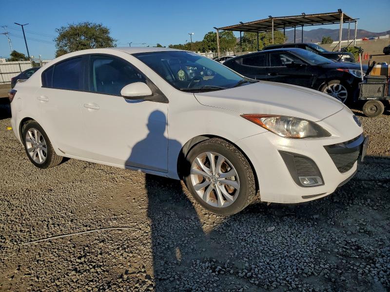 Photo 4 from auction – 2011 MAZDA 3 S with VIN JM1BL1U6XB1384239