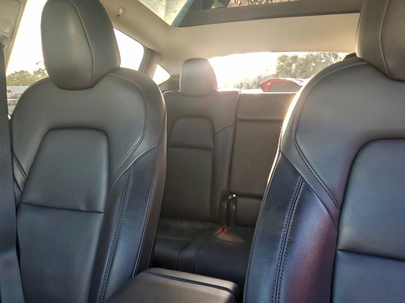 Photo 10 from auction – 2020 TESLA MODEL Y with VIN 5YJYGDEE3LF029783