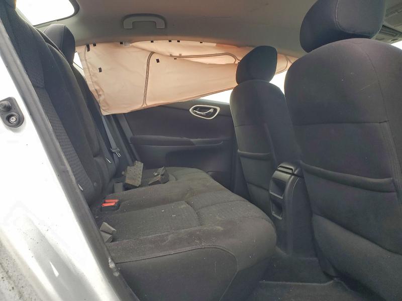 Photo 10 from auction – 2015 NISSAN SENTRA S with VIN 3N1AB7AP1FY252909