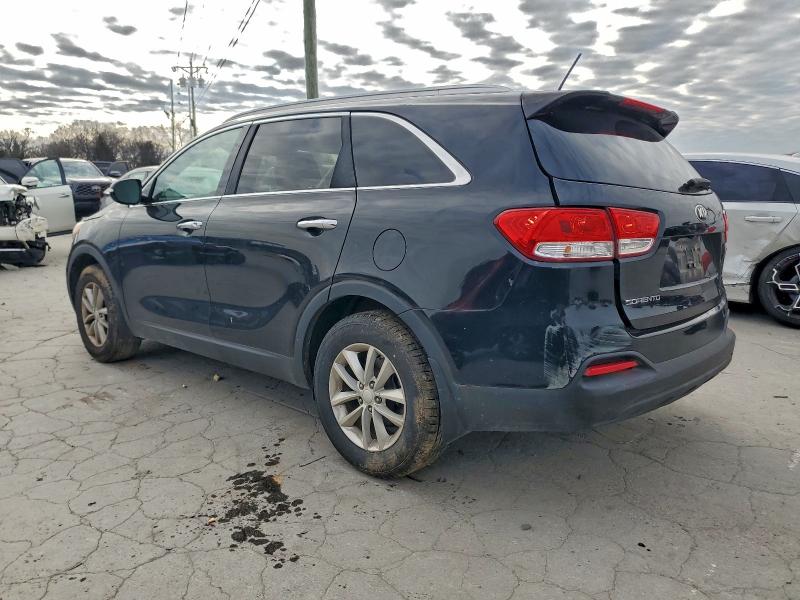 Photo 2 from auction – 2016 KIA SORENTO LX with VIN 5XYPG4A30GG145019
