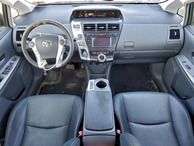 Photo 8 from auction – 2012 TOYOTA PRIUS V with VIN JTDZN3EU3C3162438