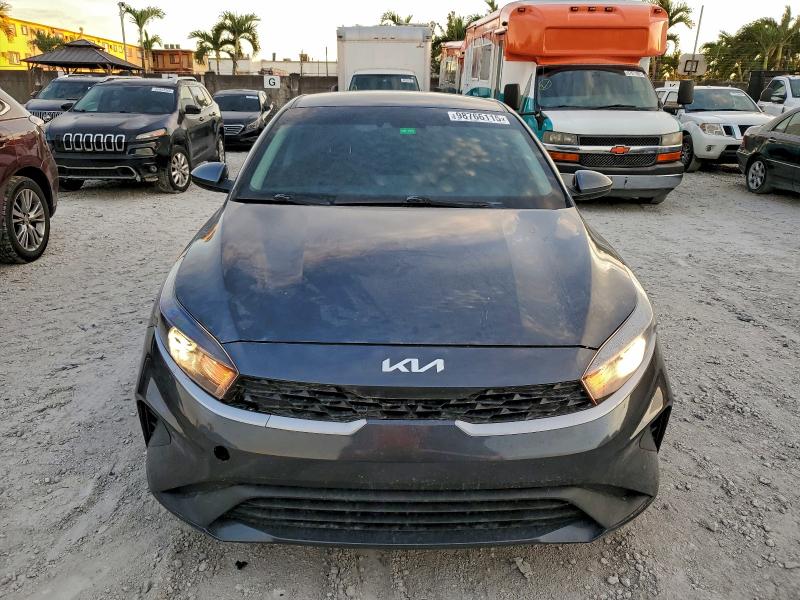 Photo 5 from auction – 2023 KIA FORTE LX with VIN 3KPF24AD2PE514527