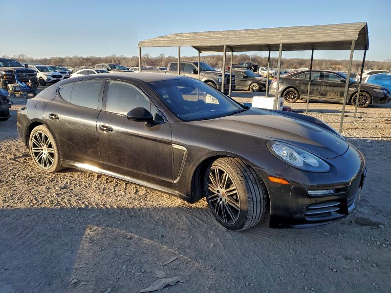 Photo 4 from auction – 2016 PORSCHE PANAMERA with VIN WP0AA2A70GL000582