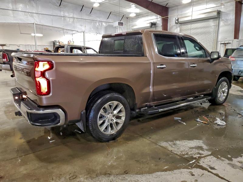 Photo 3 from auction – 2019 CHEVROLET SILVERADO with VIN 3GCUYGED0KG213544
