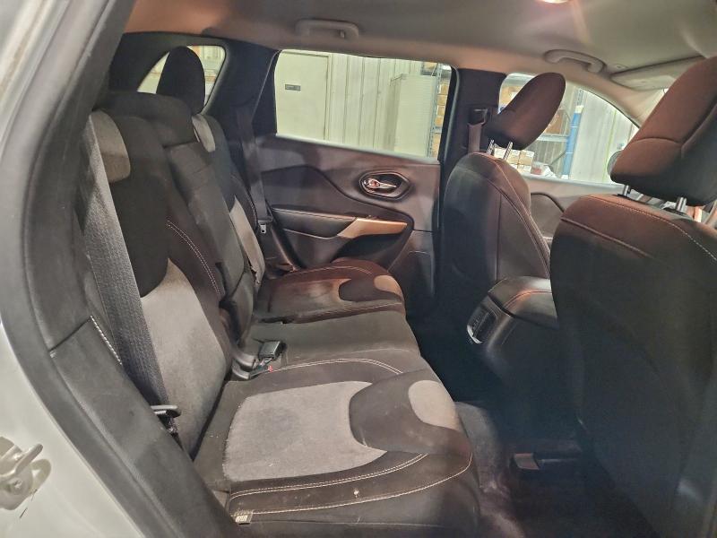 Photo 10 from auction – 2018 JEEP CHEROKEE L with VIN 1C4PJLCB8JD524243