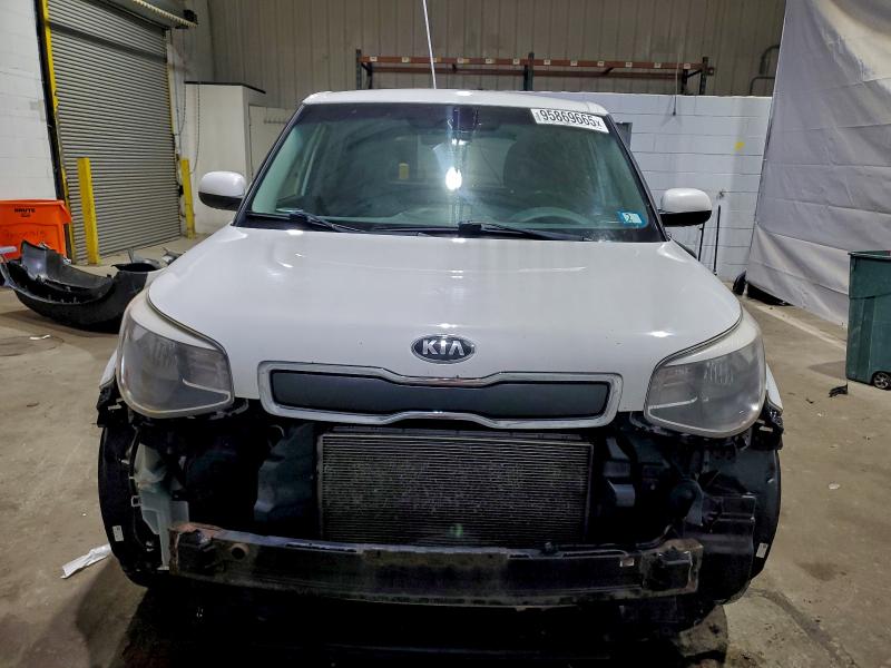 Photo 5 from auction – 2016 KIA SOUL with VIN KNDJN2A28G7822516