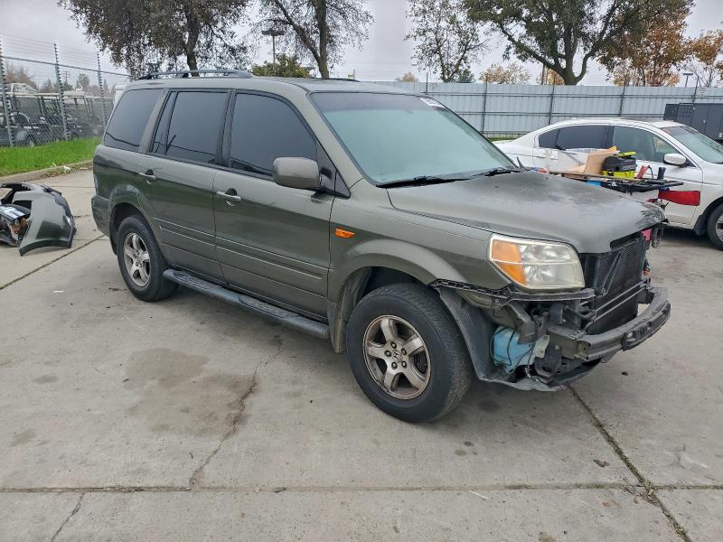 Photo 4 from auction – 2006 HONDA PILOT EX with VIN 5FNYF18586B029652
