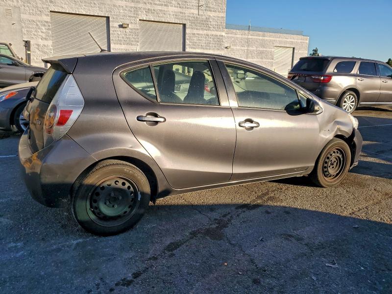 Photo 3 from auction – 2014 TOYOTA PRIUS C with VIN JTDKDTB38E1568486