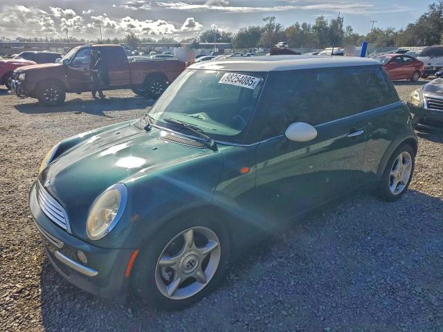 MINI COOPER 2004 with VIN WMWRC33414TJ53485 - Photo from auction