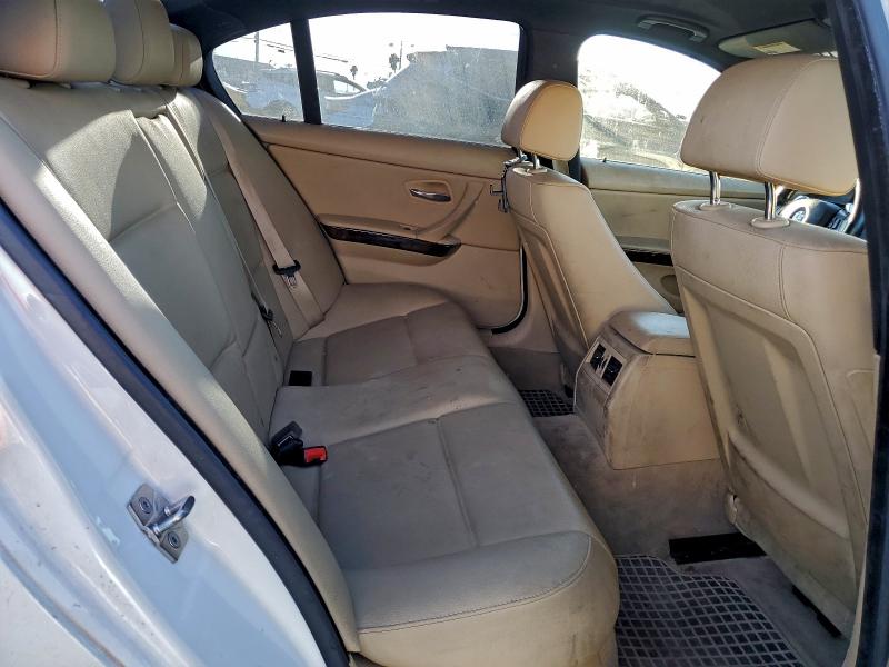 Photo 10 from auction – 2010 BMW 328 I with VIN WBAPH7C50AE129896